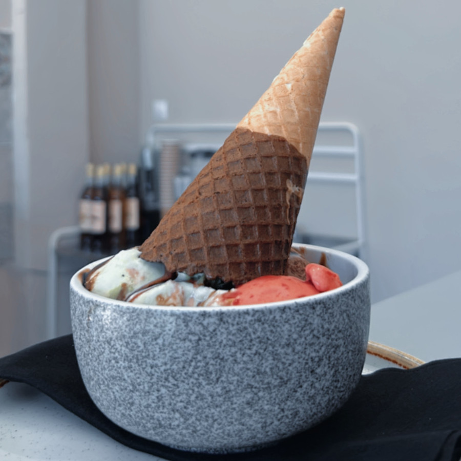 the-pattern-bistro-nikiti-ice-cream the-pattern-bistro-nikiti-ice-cream